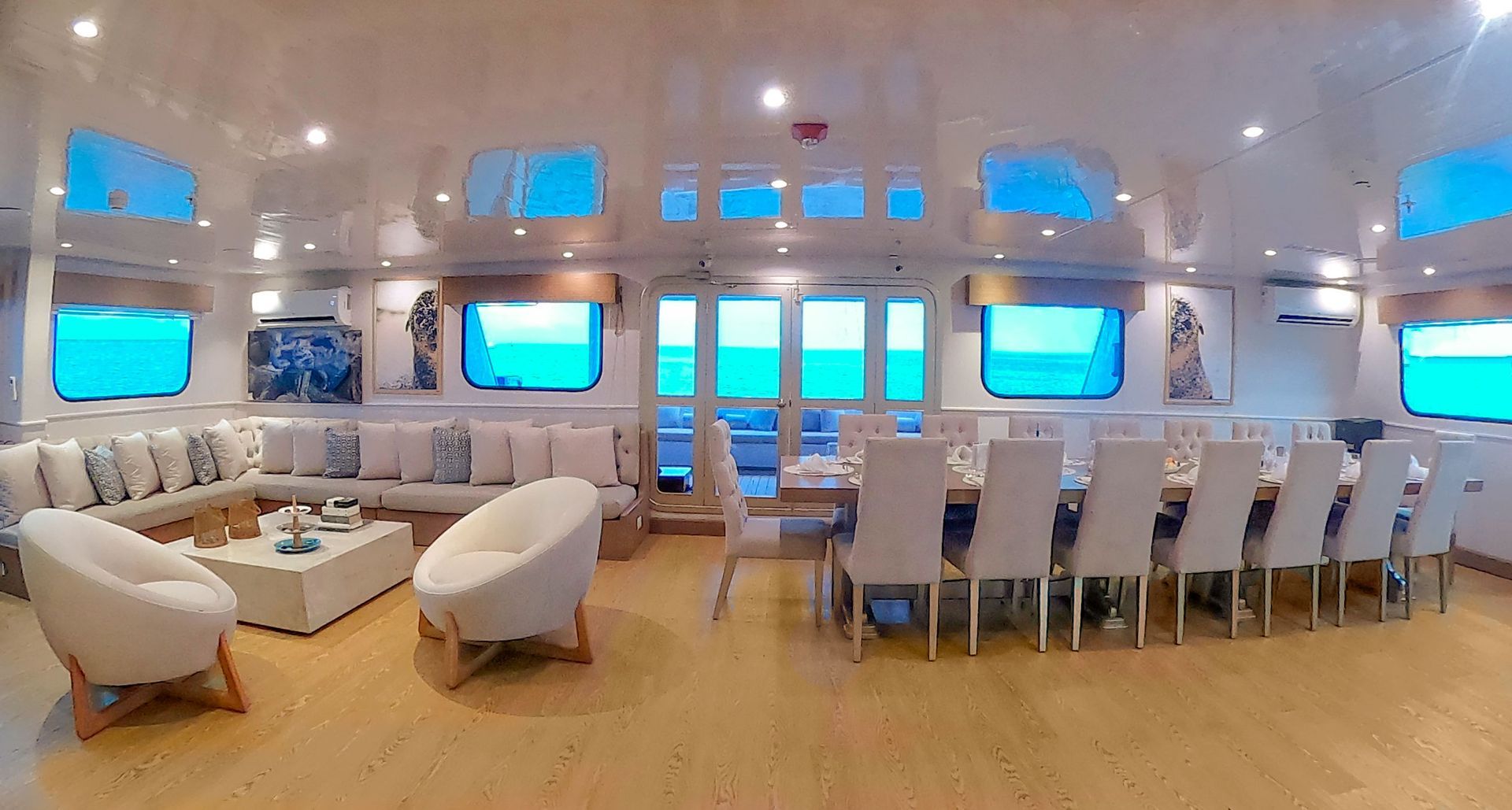 MAIN DECK